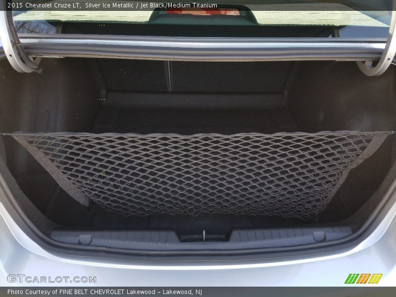 Silver Ice Metallic / Jet Black/Medium Titanium 2015 Chevrolet Cruze LT