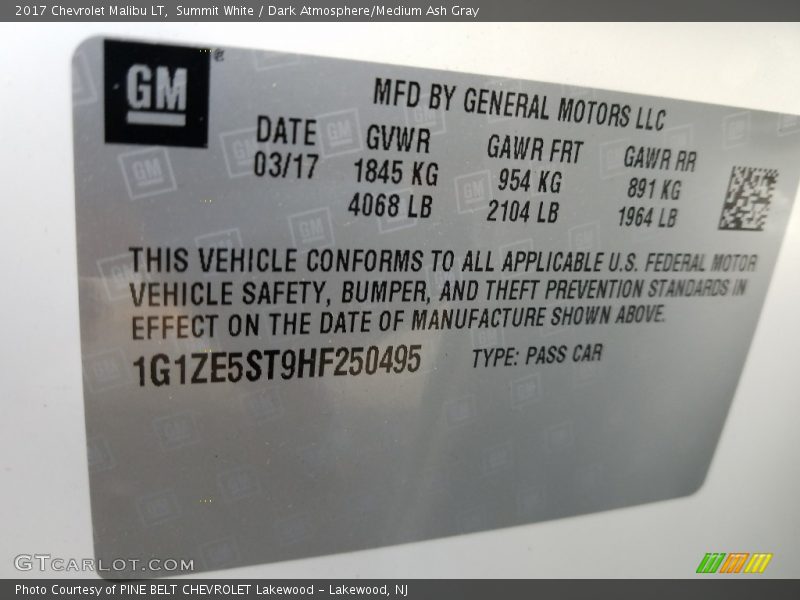 Summit White / Dark Atmosphere/Medium Ash Gray 2017 Chevrolet Malibu LT