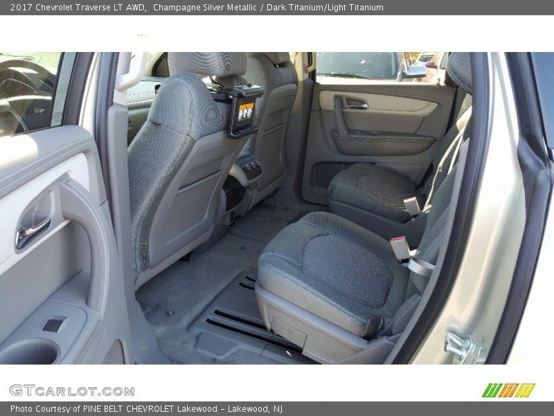 Champagne Silver Metallic / Dark Titanium/Light Titanium 2017 Chevrolet Traverse LT AWD
