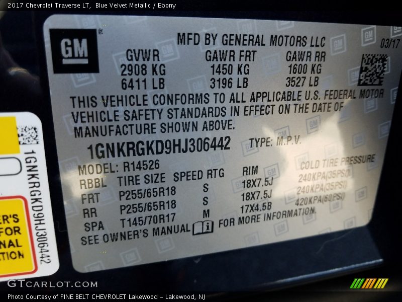 Blue Velvet Metallic / Ebony 2017 Chevrolet Traverse LT