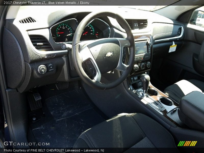 Blue Velvet Metallic / Ebony 2017 Chevrolet Traverse LT