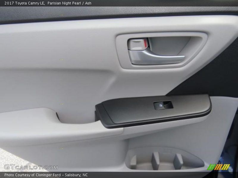 Parisian Night Pearl / Ash 2017 Toyota Camry LE