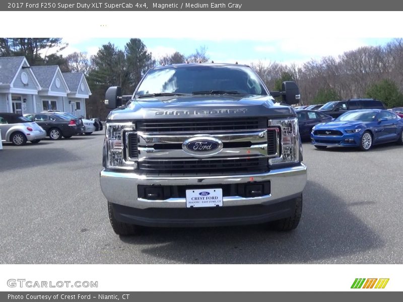 Magnetic / Medium Earth Gray 2017 Ford F250 Super Duty XLT SuperCab 4x4