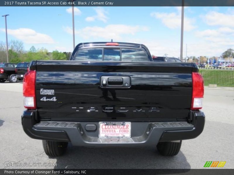 Black / Cement Gray 2017 Toyota Tacoma SR Access Cab 4x4