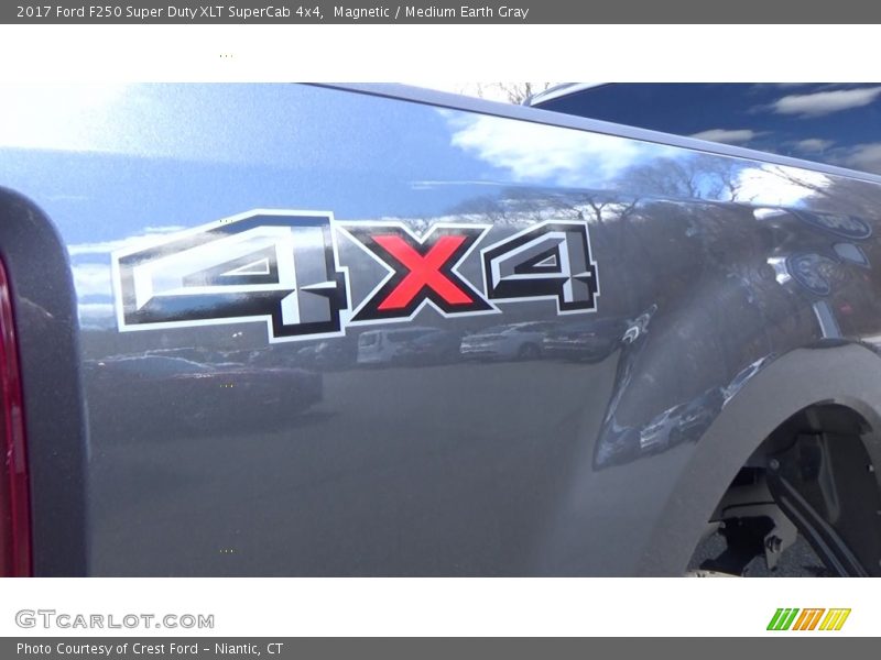 Magnetic / Medium Earth Gray 2017 Ford F250 Super Duty XLT SuperCab 4x4