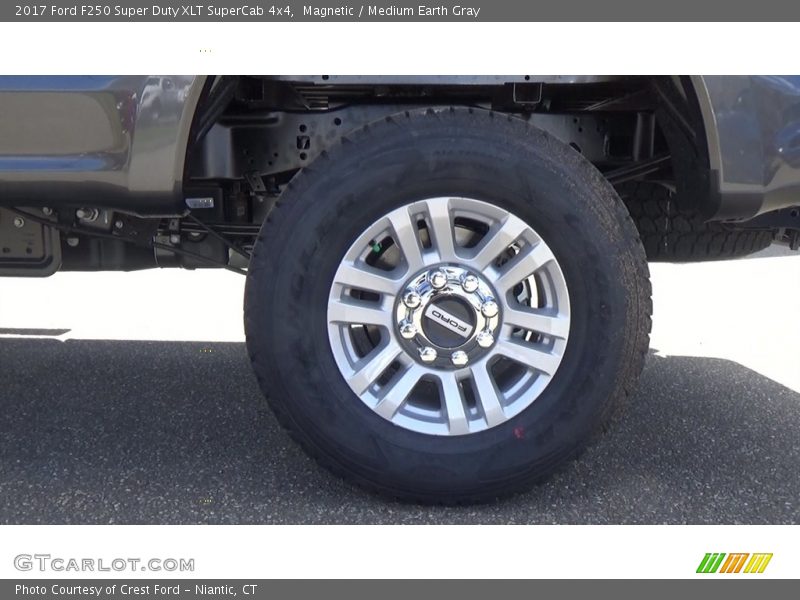 Magnetic / Medium Earth Gray 2017 Ford F250 Super Duty XLT SuperCab 4x4