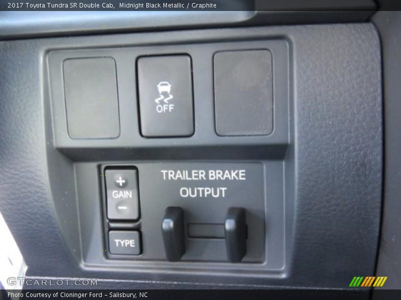 Midnight Black Metallic / Graphite 2017 Toyota Tundra SR Double Cab