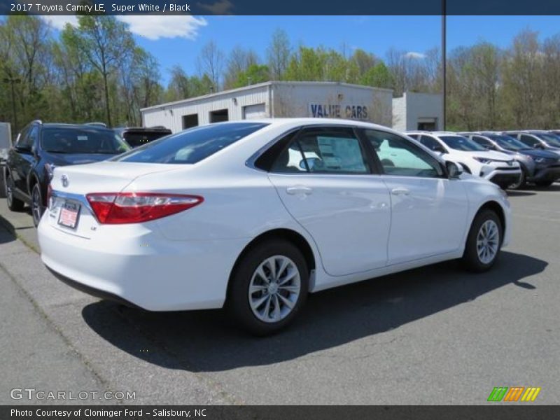 Super White / Black 2017 Toyota Camry LE