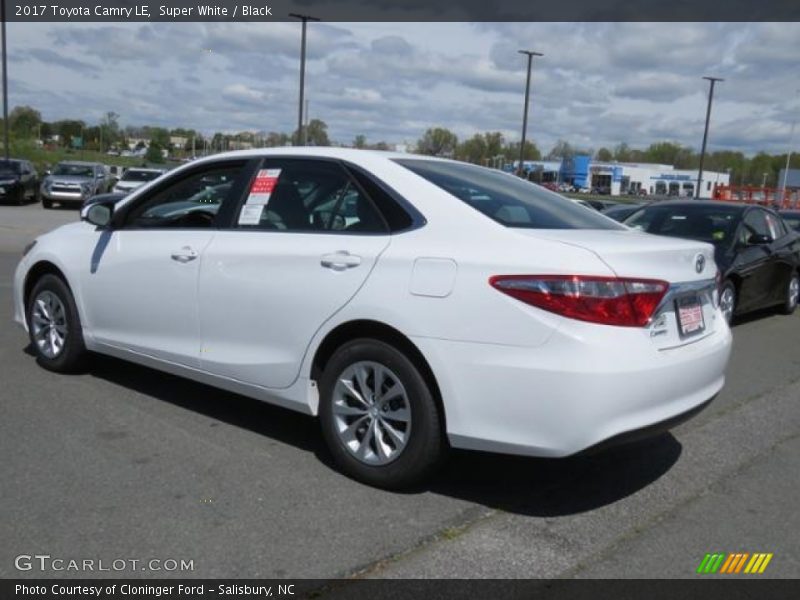 Super White / Black 2017 Toyota Camry LE