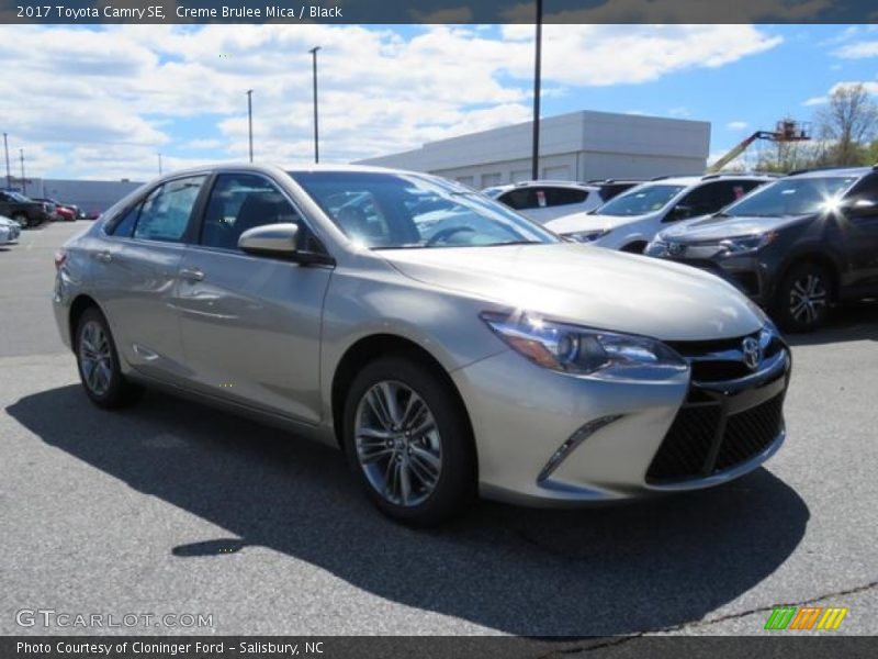 Creme Brulee Mica / Black 2017 Toyota Camry SE