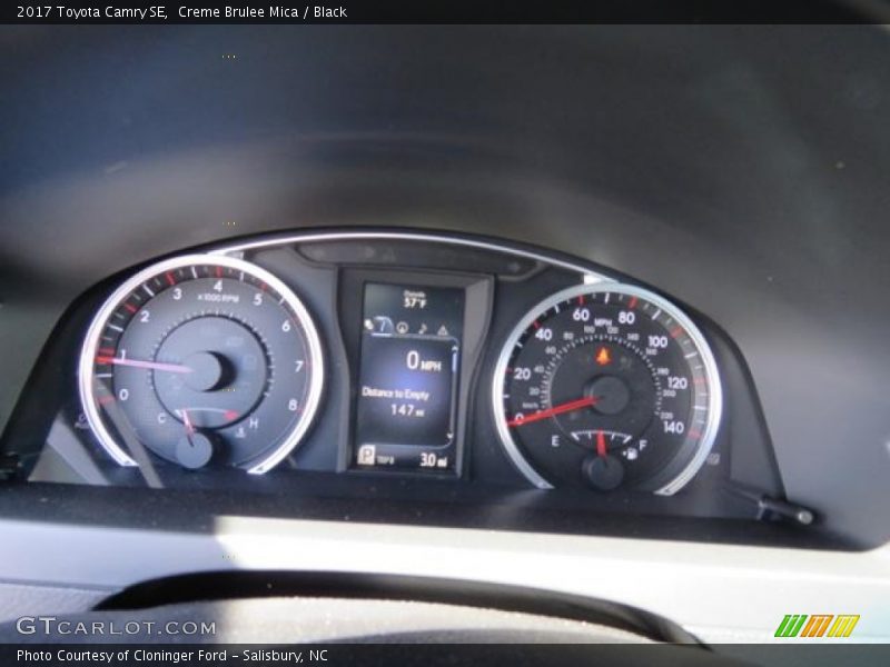 Creme Brulee Mica / Black 2017 Toyota Camry SE