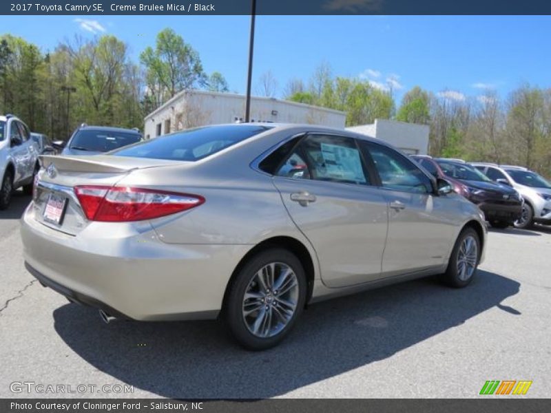 Creme Brulee Mica / Black 2017 Toyota Camry SE