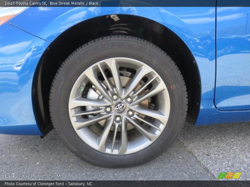 Blue Streak Metallic / Black 2017 Toyota Camry SE