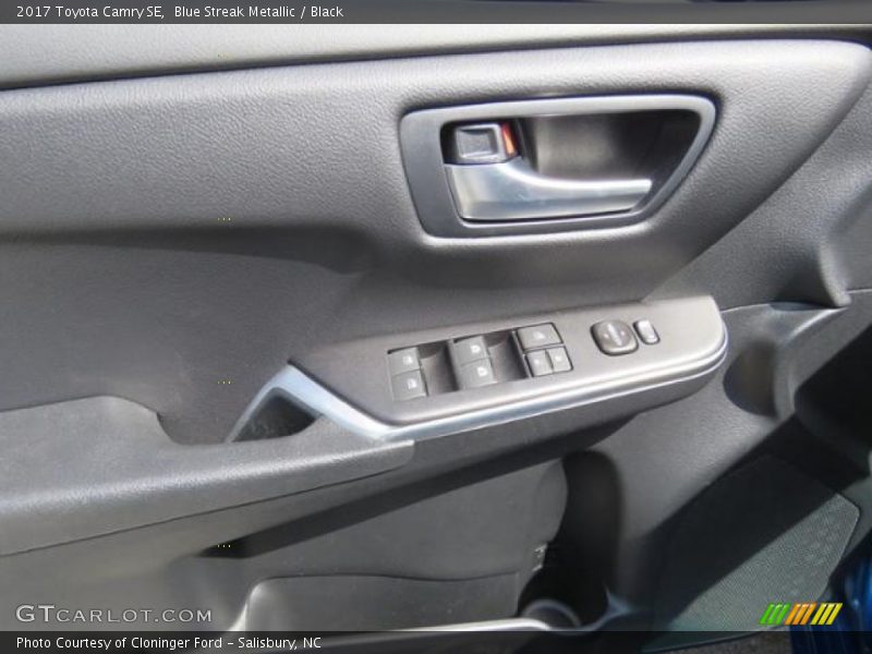 Blue Streak Metallic / Black 2017 Toyota Camry SE