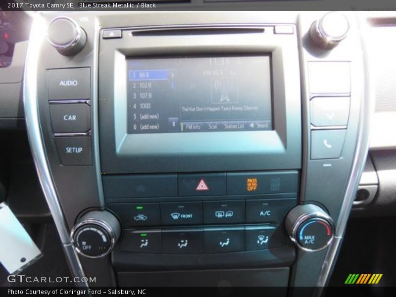 Blue Streak Metallic / Black 2017 Toyota Camry SE