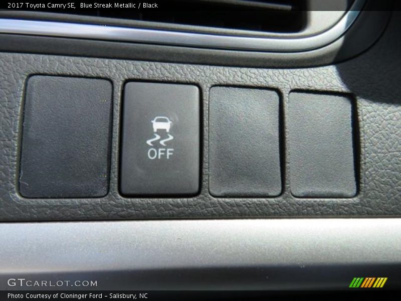 Blue Streak Metallic / Black 2017 Toyota Camry SE