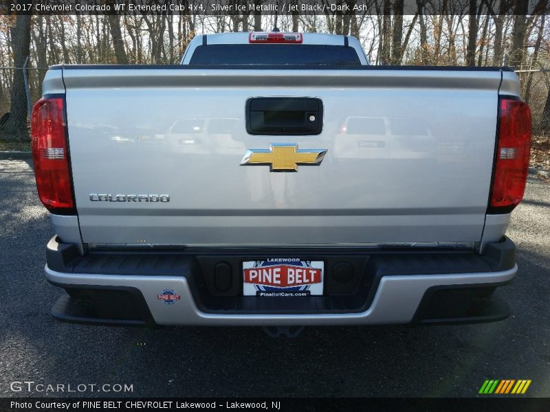Silver Ice Metallic / Jet Black/­Dark Ash 2017 Chevrolet Colorado WT Extended Cab 4x4