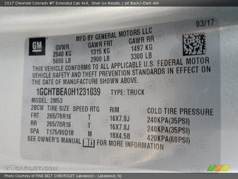 Silver Ice Metallic / Jet Black/­Dark Ash 2017 Chevrolet Colorado WT Extended Cab 4x4