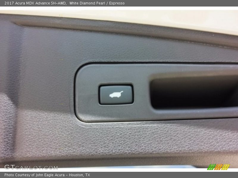 White Diamond Pearl / Espresso 2017 Acura MDX Advance SH-AWD