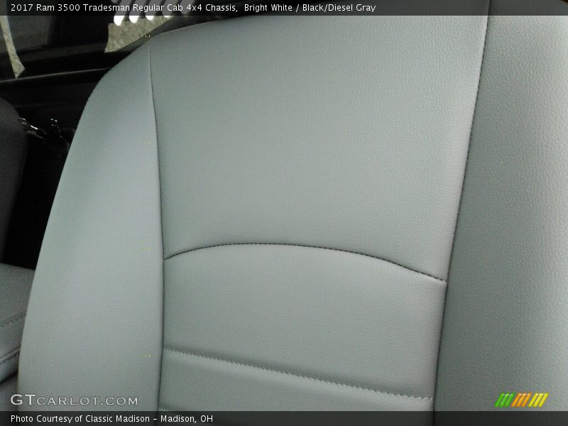Bright White / Black/Diesel Gray 2017 Ram 3500 Tradesman Regular Cab 4x4 Chassis
