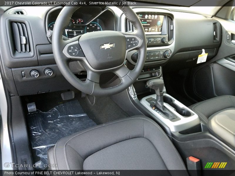 Silver Ice Metallic / Jet Black 2017 Chevrolet Colorado LT Extended Cab 4x4
