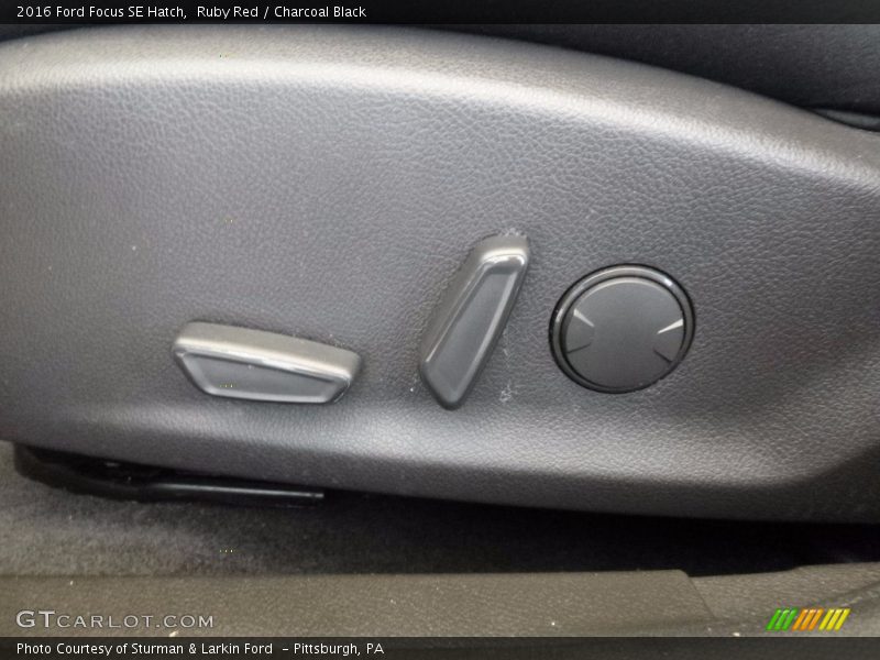 Ruby Red / Charcoal Black 2016 Ford Focus SE Hatch