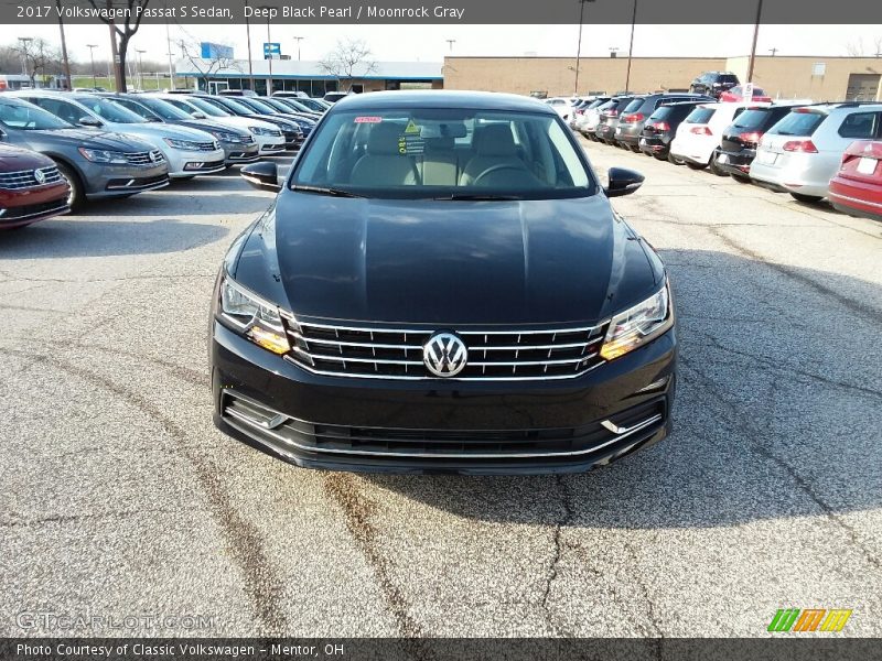 Deep Black Pearl / Moonrock Gray 2017 Volkswagen Passat S Sedan