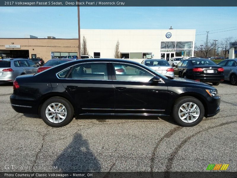 Deep Black Pearl / Moonrock Gray 2017 Volkswagen Passat S Sedan