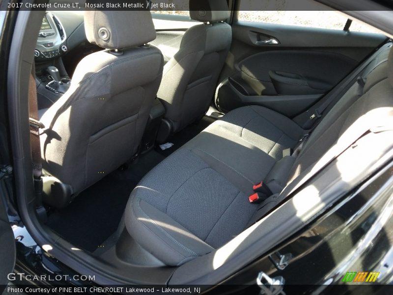 Mosaic Black Metallic / Jet Black 2017 Chevrolet Cruze LT