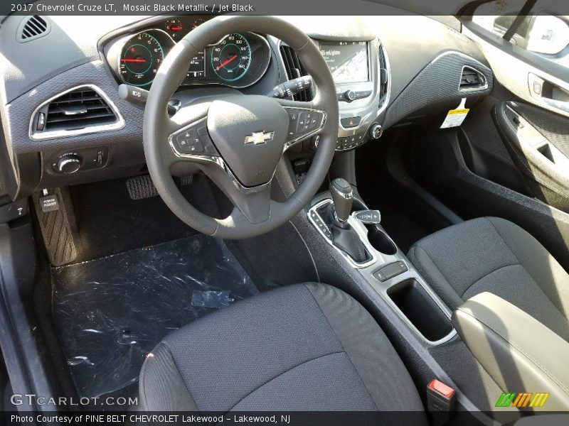 Mosaic Black Metallic / Jet Black 2017 Chevrolet Cruze LT