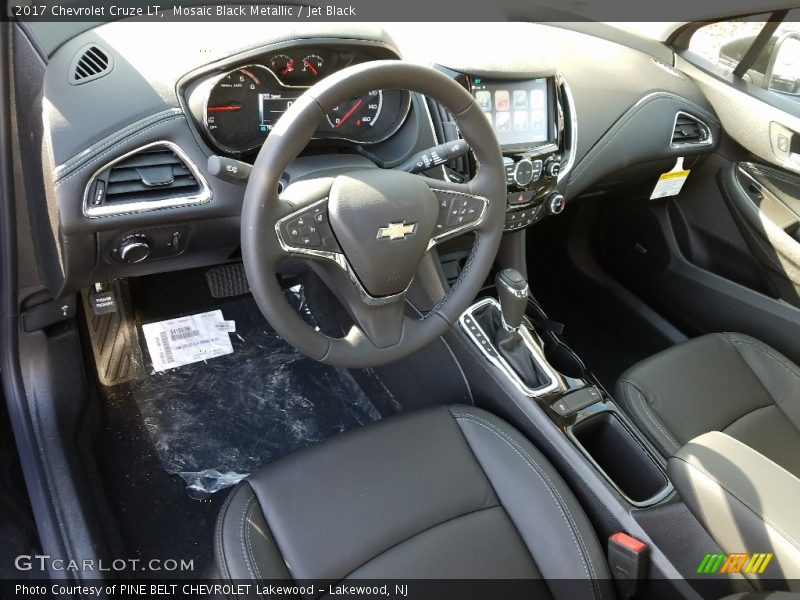 Mosaic Black Metallic / Jet Black 2017 Chevrolet Cruze LT