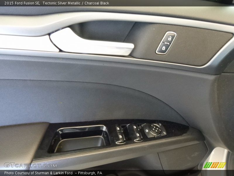 Tectonic Silver Metallic / Charcoal Black 2015 Ford Fusion SE