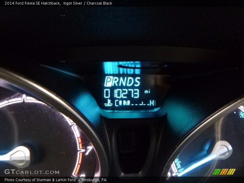 Ingot Silver / Charcoal Black 2014 Ford Fiesta SE Hatchback