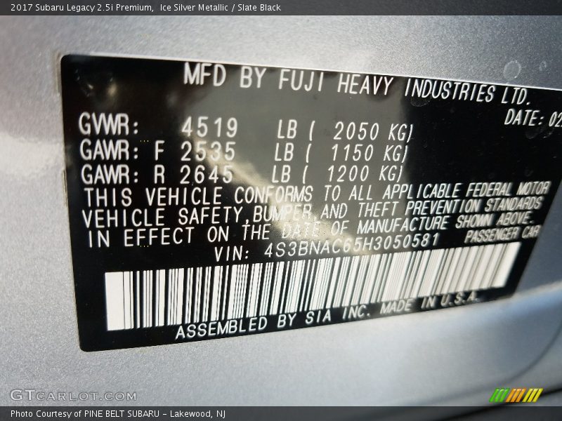 Ice Silver Metallic / Slate Black 2017 Subaru Legacy 2.5i Premium