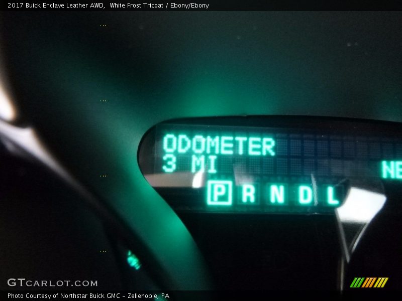 White Frost Tricoat / Ebony/Ebony 2017 Buick Enclave Leather AWD