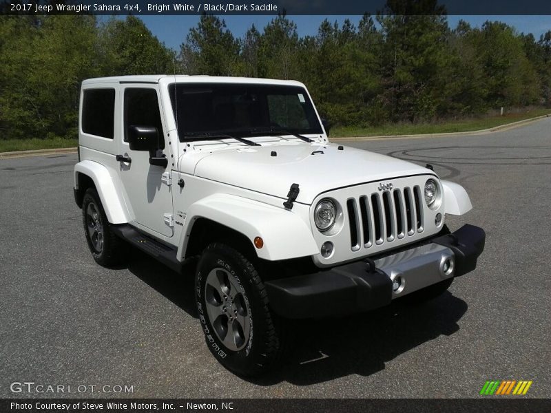 Bright White / Black/Dark Saddle 2017 Jeep Wrangler Sahara 4x4