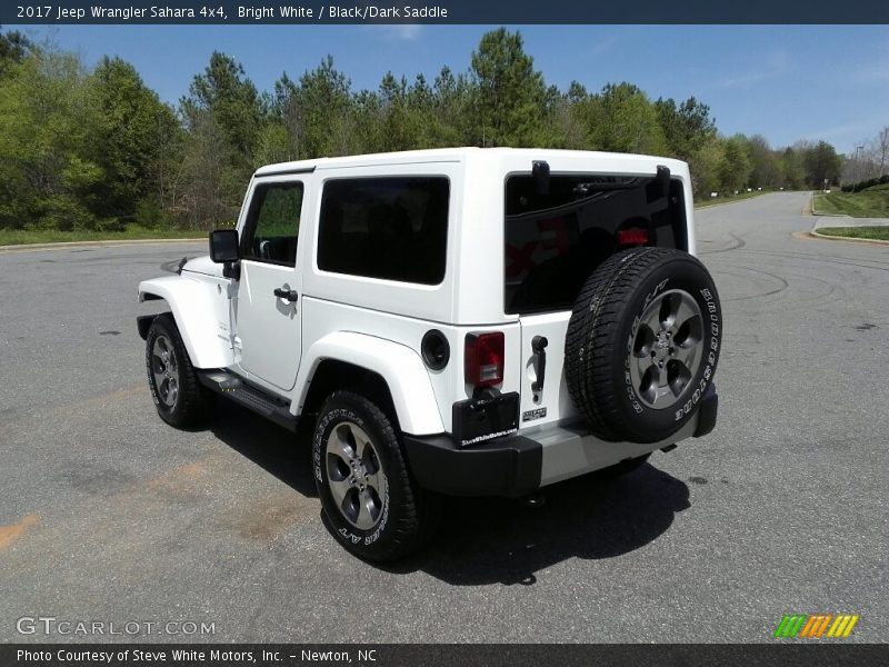 Bright White / Black/Dark Saddle 2017 Jeep Wrangler Sahara 4x4
