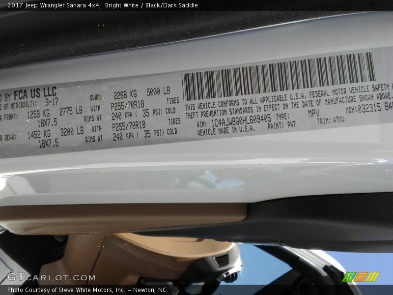 Bright White / Black/Dark Saddle 2017 Jeep Wrangler Sahara 4x4