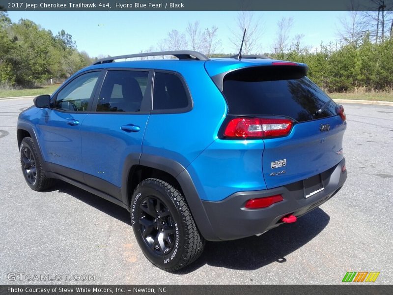 Hydro Blue Pearl / Black 2017 Jeep Cherokee Trailhawk 4x4