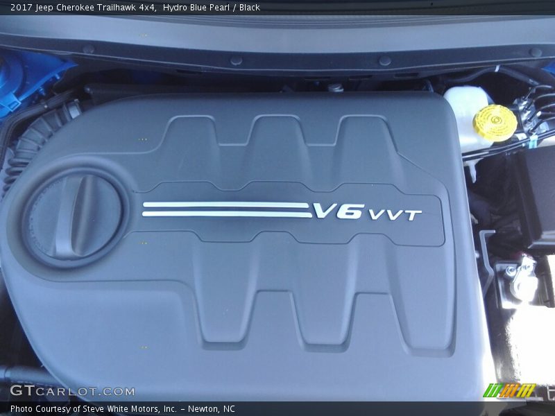 Hydro Blue Pearl / Black 2017 Jeep Cherokee Trailhawk 4x4