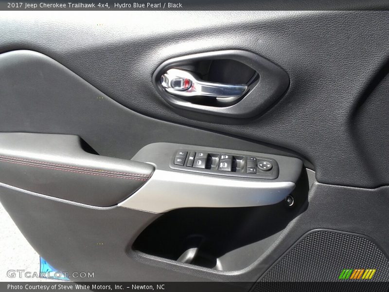 Hydro Blue Pearl / Black 2017 Jeep Cherokee Trailhawk 4x4