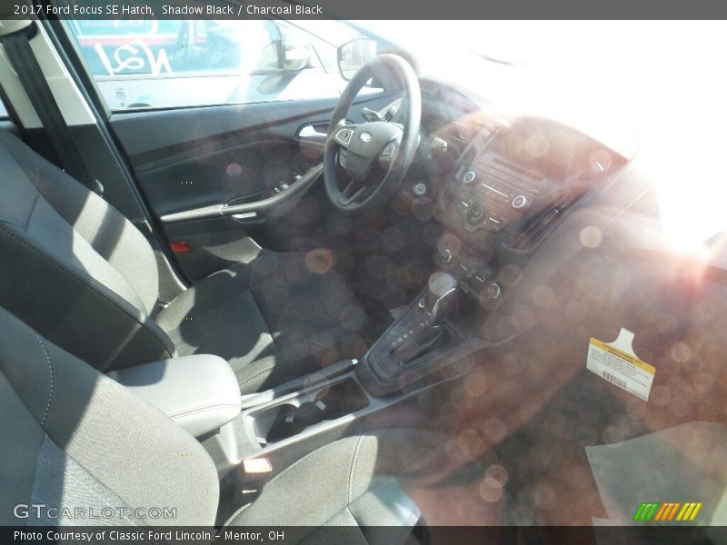 Shadow Black / Charcoal Black 2017 Ford Focus SE Hatch