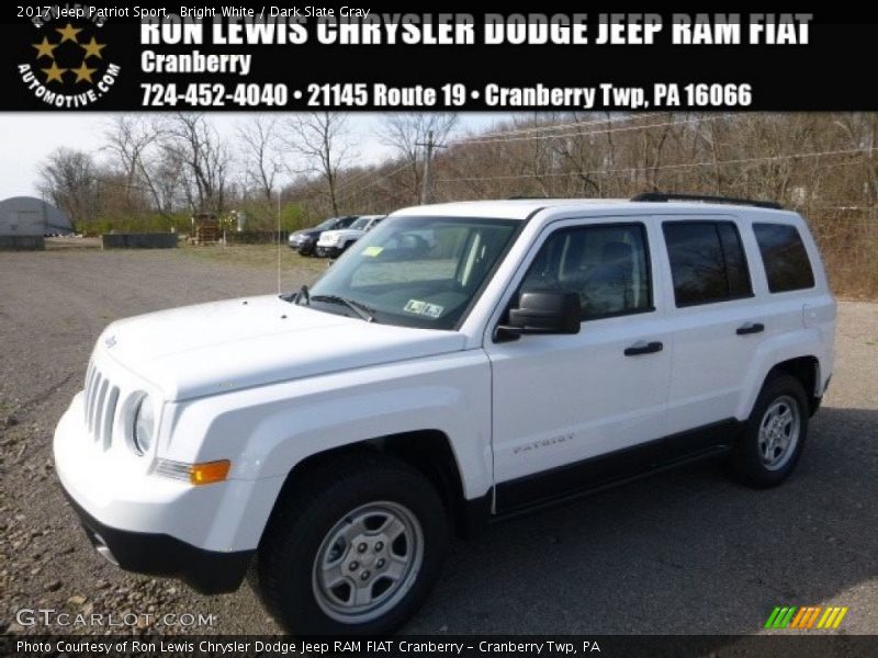 Bright White / Dark Slate Gray 2017 Jeep Patriot Sport