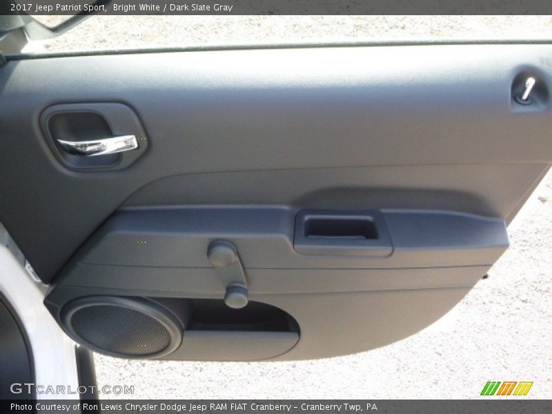 Bright White / Dark Slate Gray 2017 Jeep Patriot Sport