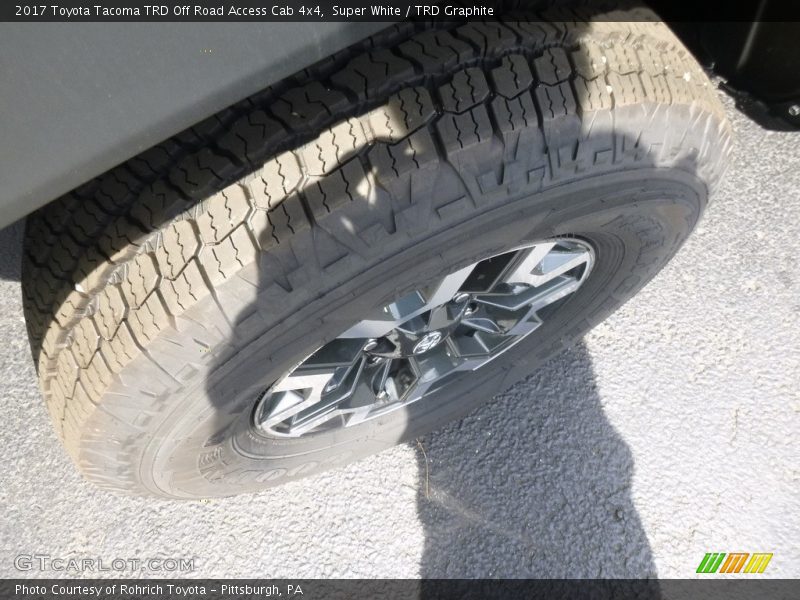 Super White / TRD Graphite 2017 Toyota Tacoma TRD Off Road Access Cab 4x4