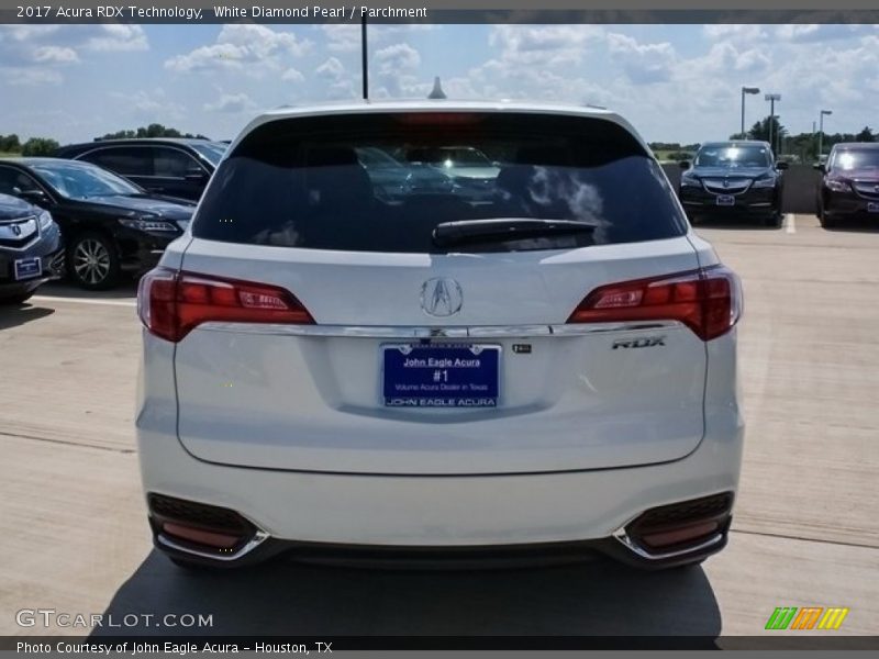 White Diamond Pearl / Parchment 2017 Acura RDX Technology