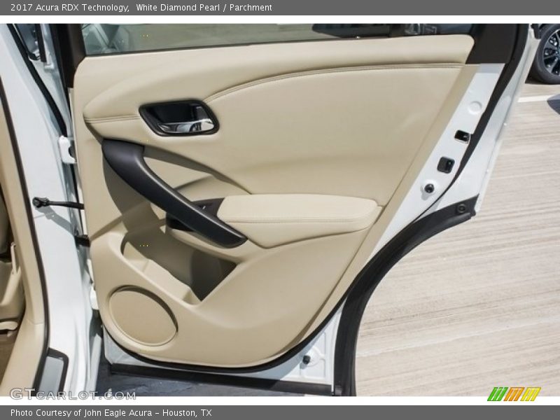 White Diamond Pearl / Parchment 2017 Acura RDX Technology