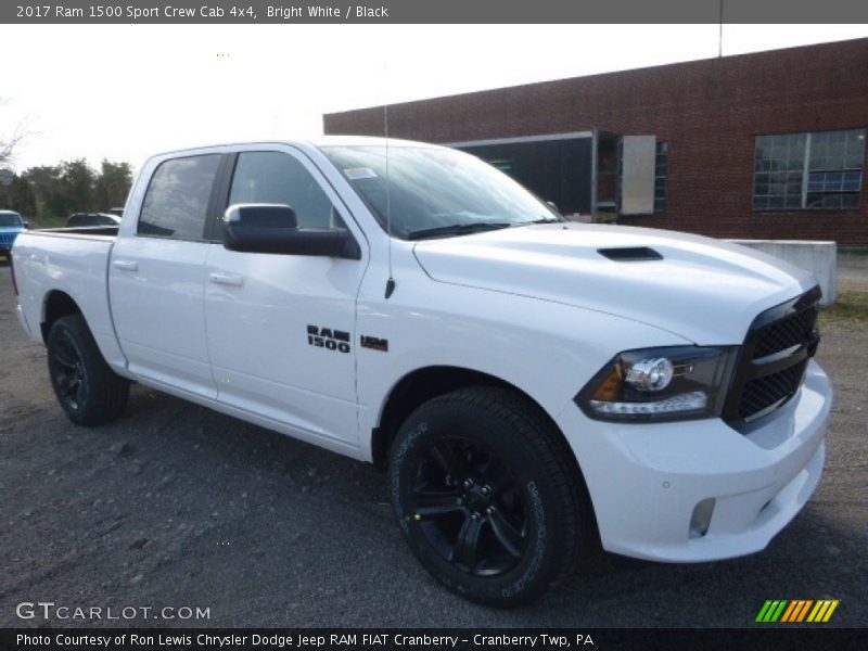 Front 3/4 View of 2017 1500 Sport Crew Cab 4x4