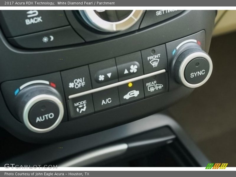 White Diamond Pearl / Parchment 2017 Acura RDX Technology