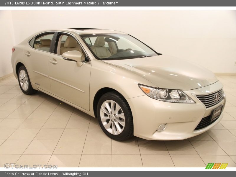 Satin Cashmere Metallic / Parchment 2013 Lexus ES 300h Hybrid